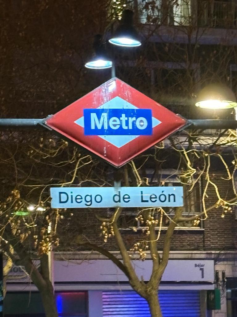 Diego de León metro